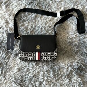 Tommy Hilfiger Crossbody bag